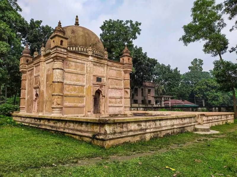 শেরপুরে ২১৮ বছরের ইতিহাস-ঐতিহ্যের সাক্ষী খানবাড়ি মসজিদ